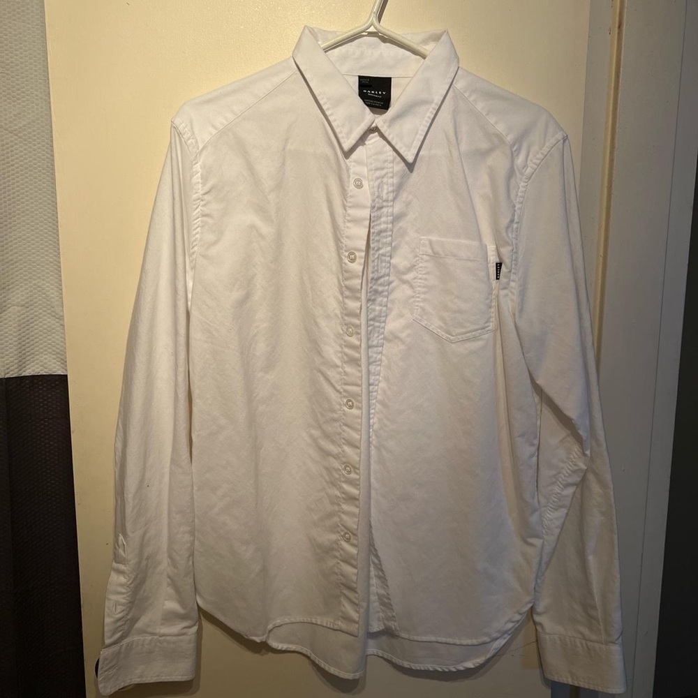 Men’s Oakley Dress Shirt